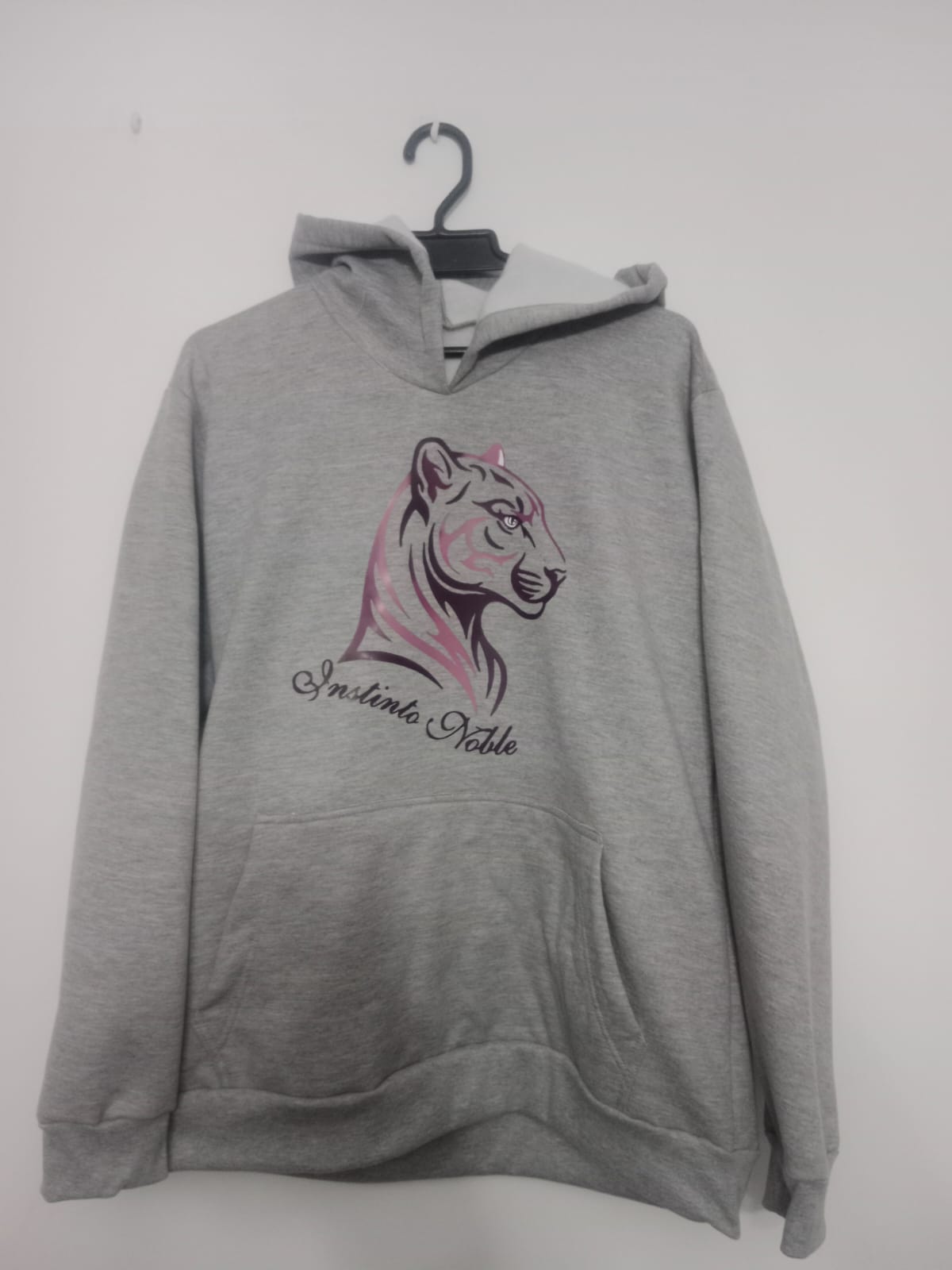 hoodie tigresa serena