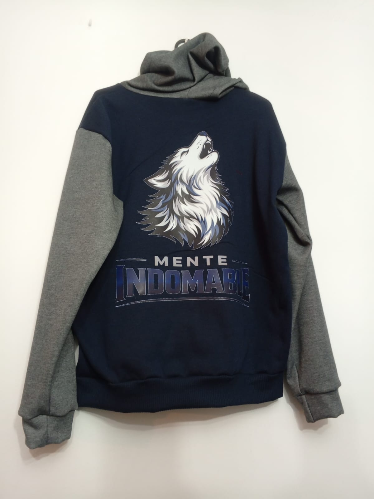 hoodie de lobo